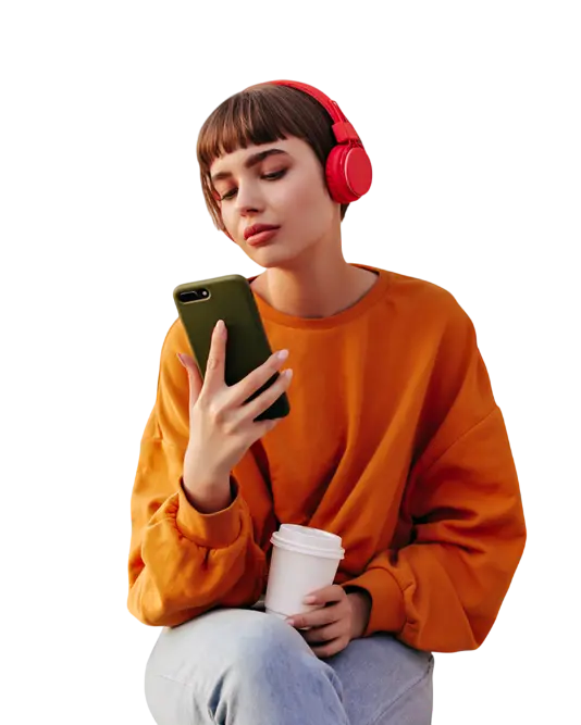 Persona usando el móvil